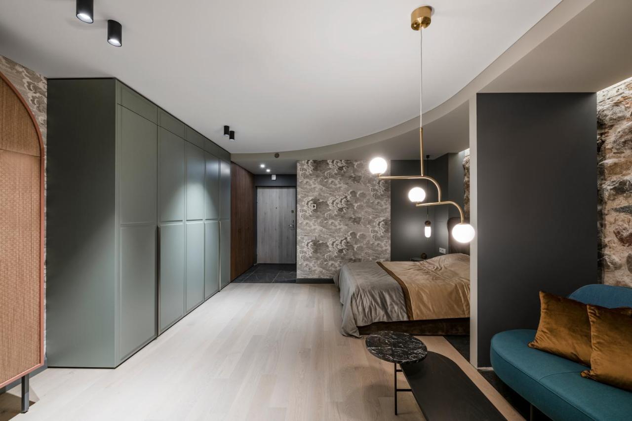 Square Center Apartment